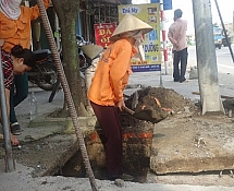 Chuyên nạo vét cống rãnh, nạo vét hố ga tại Hà Nội | Hut be phot, thong tac cong bon cau o ha noi uy tin gia re